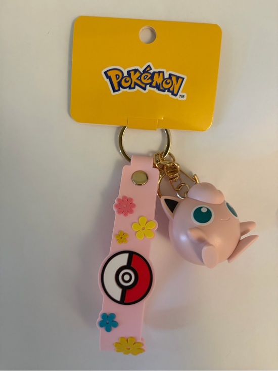 Pokemon Handbags - Pokemon Pink Jigglypuff Keychain with Poké Ball Strap